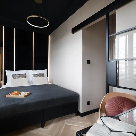 Appartamento Easy Rent - Citycenter Place, Centrum 24h Check-in *