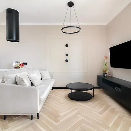 Easy Rent - Citycenter Place, Centrum 24h Check-in